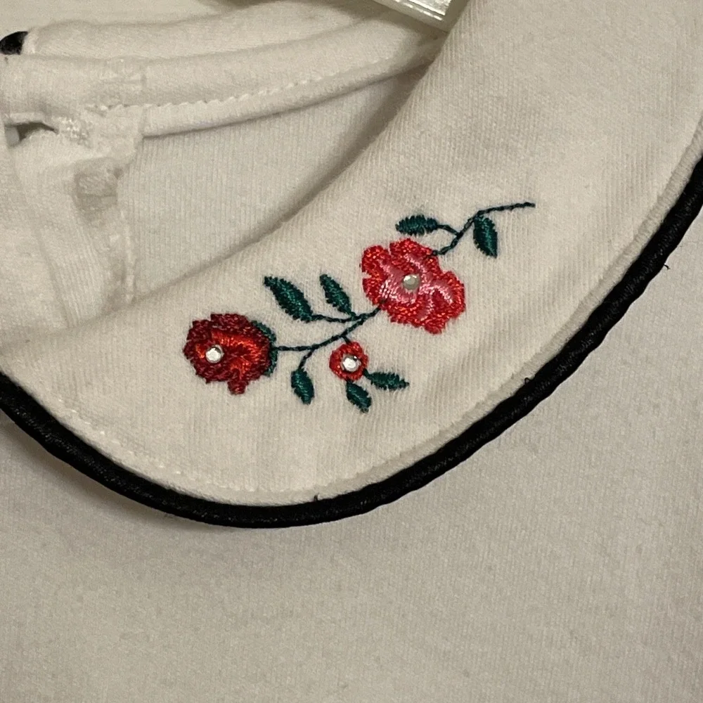 Vintage OshKosh B' Gosh Long Sleeve Peter Pan Collar Flower Embroidered Girls 5T